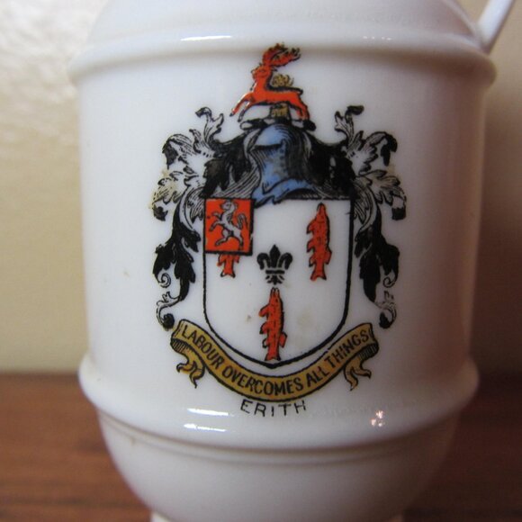W.H. Goss crested heraldry china vintage Erith (GC083 Grace) - Picture 3 of 6